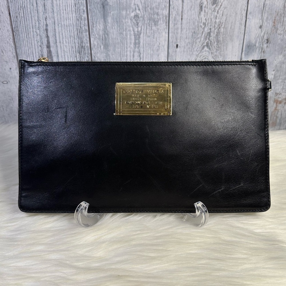 BOTTEGA VENETA pouch in black